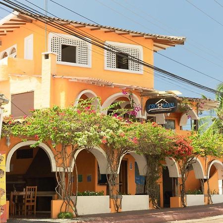 Hotel Crossman بويرتو أيورا المظهر الخارجي الصورة