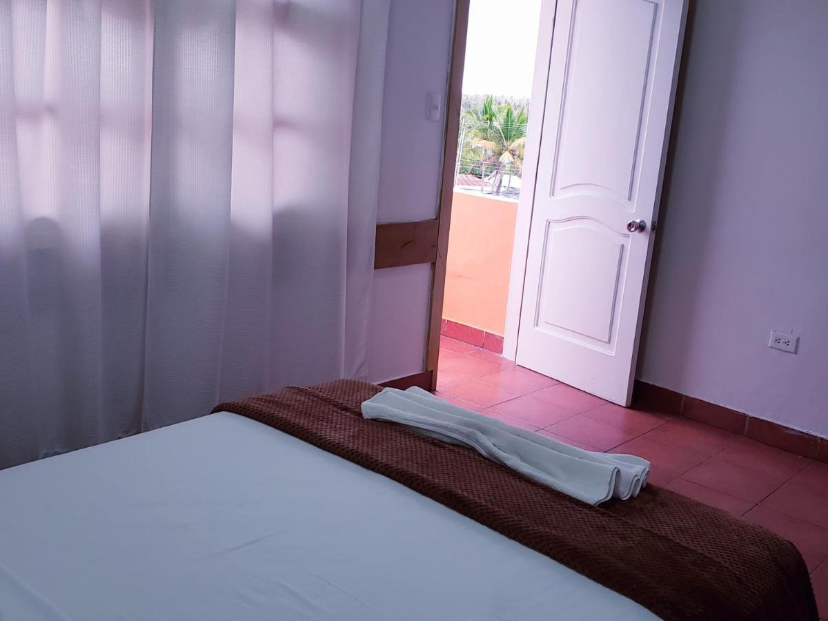 Hotel Crossman بويرتو أيورا المظهر الخارجي الصورة