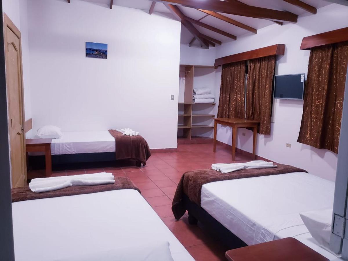 Hotel Crossman بويرتو أيورا المظهر الخارجي الصورة