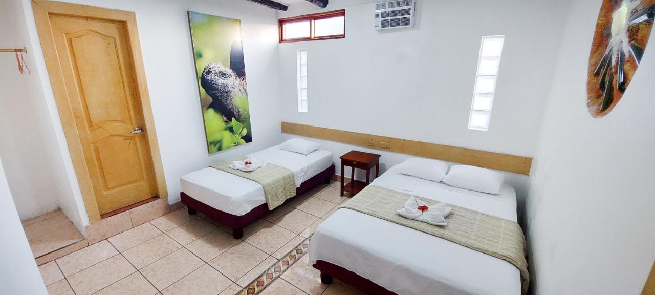 Hotel Crossman بويرتو أيورا المظهر الخارجي الصورة