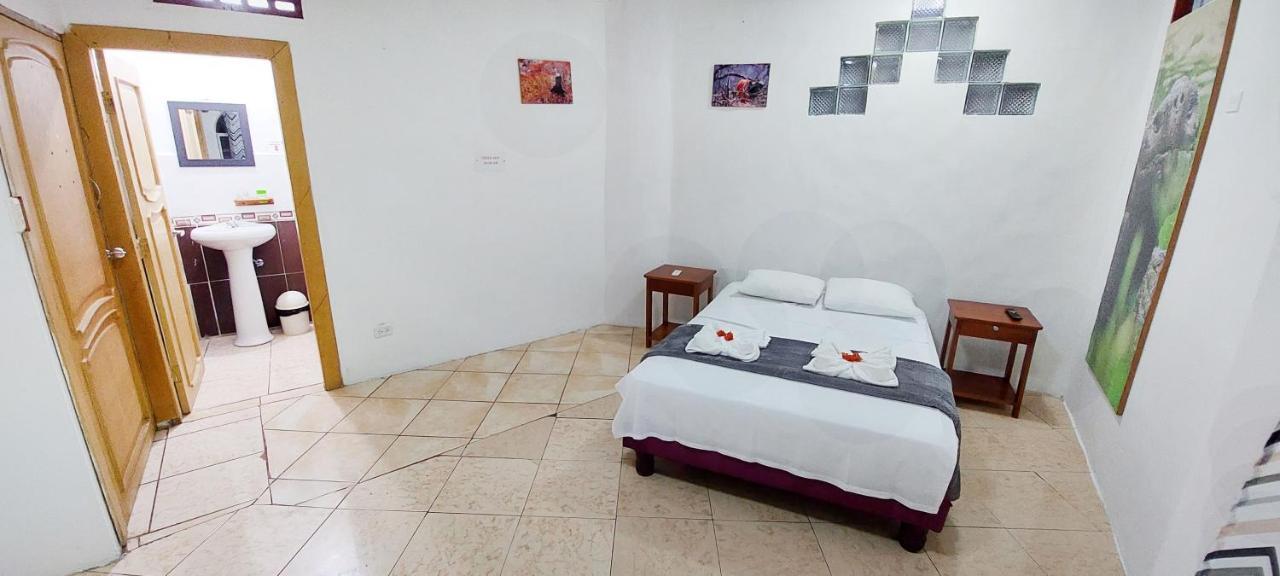Hotel Crossman بويرتو أيورا المظهر الخارجي الصورة
