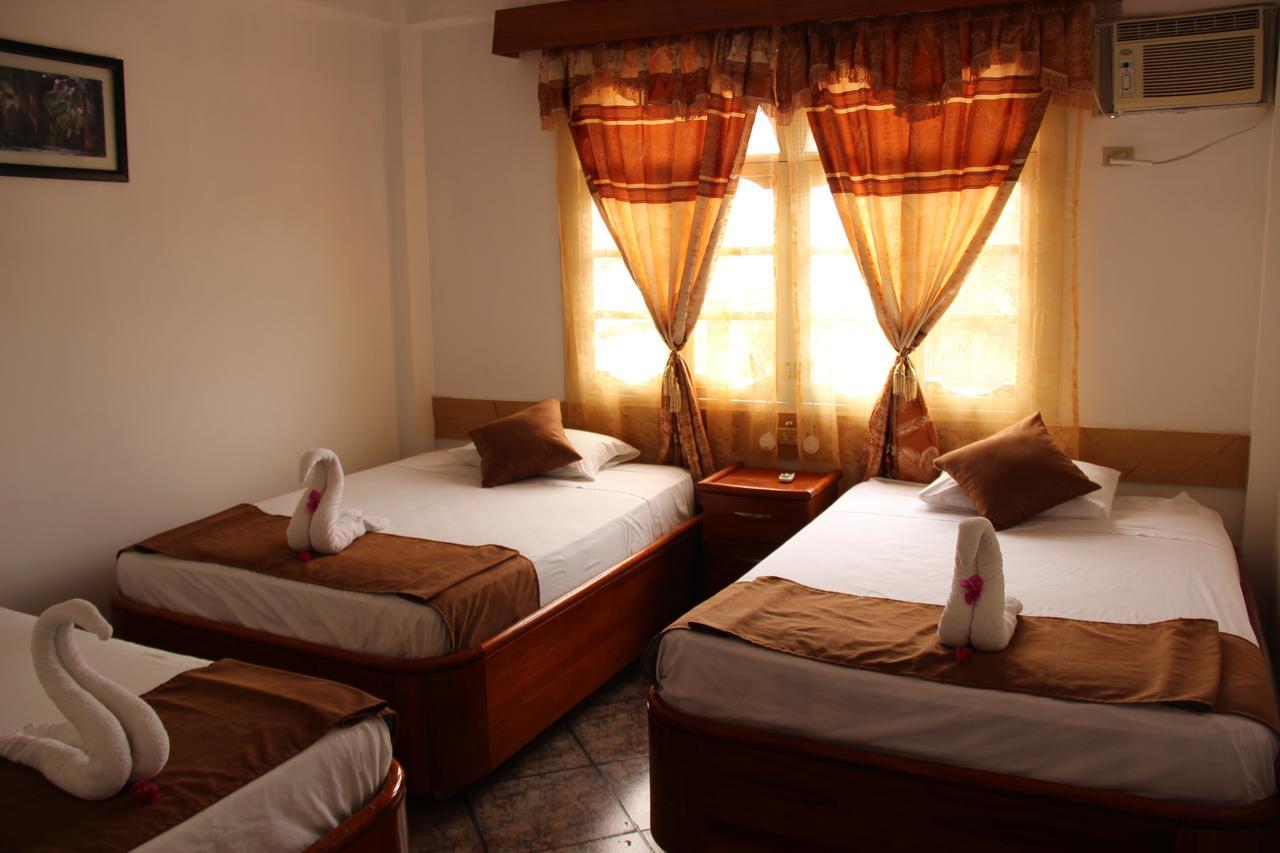 Hotel Crossman بويرتو أيورا المظهر الخارجي الصورة